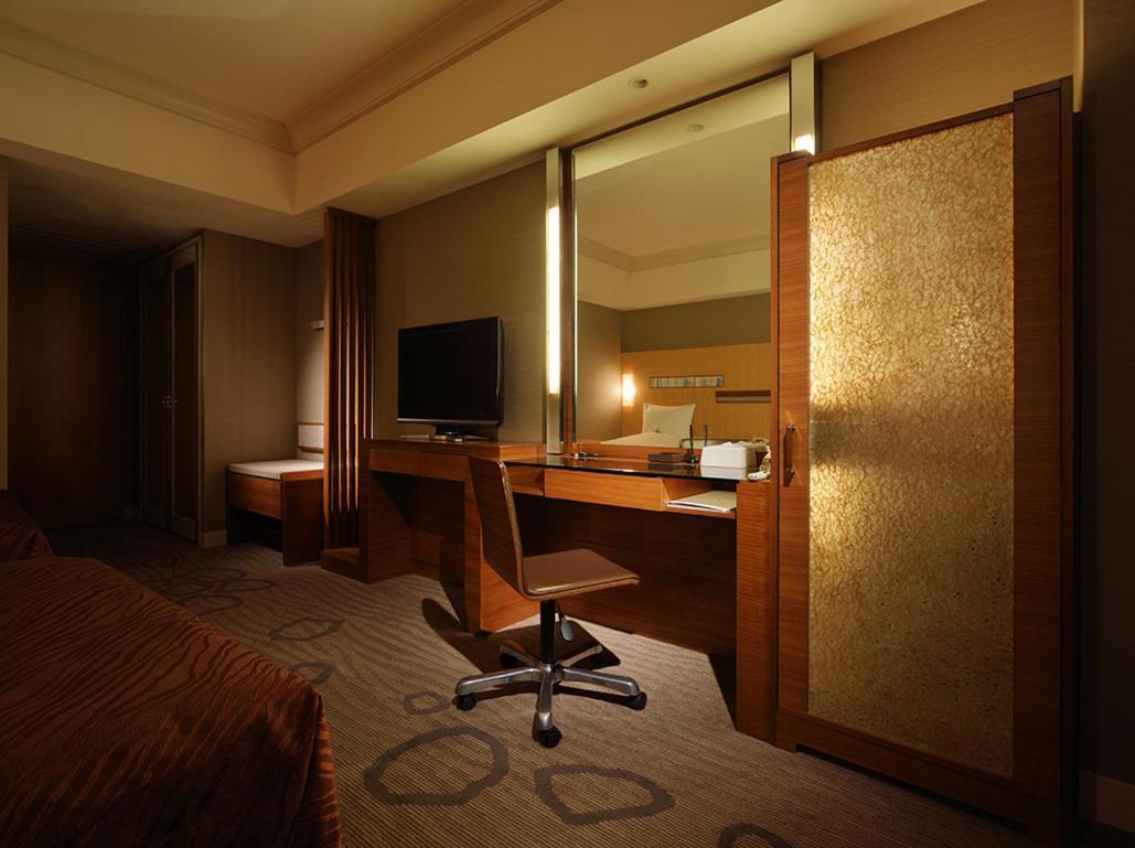 Hotel Okura Fukuoka Fukuoka  Kültér fotó A room at the hotel