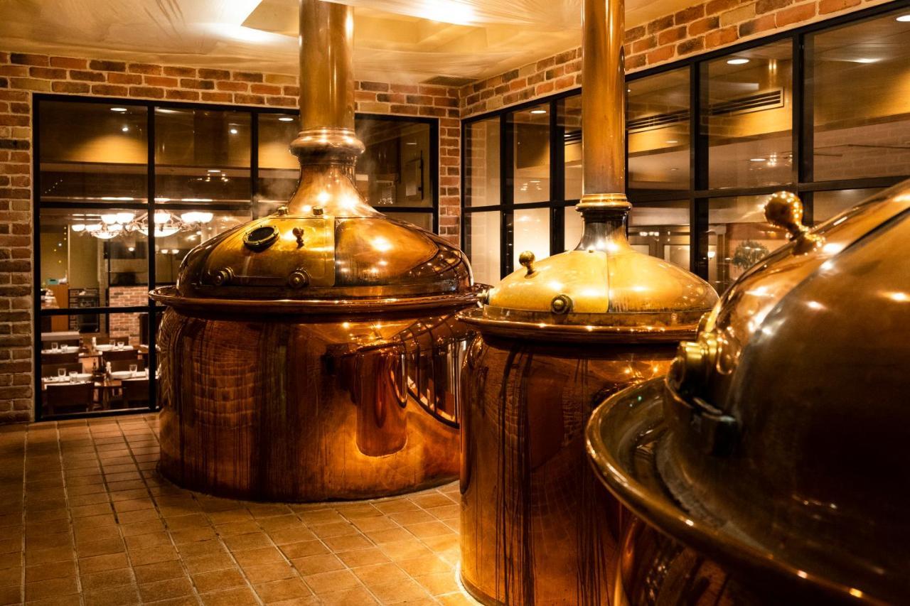 Hotel Okura Fukuoka Fukuoka  Kültér fotó Brewing vessels at the Old Brewery Store